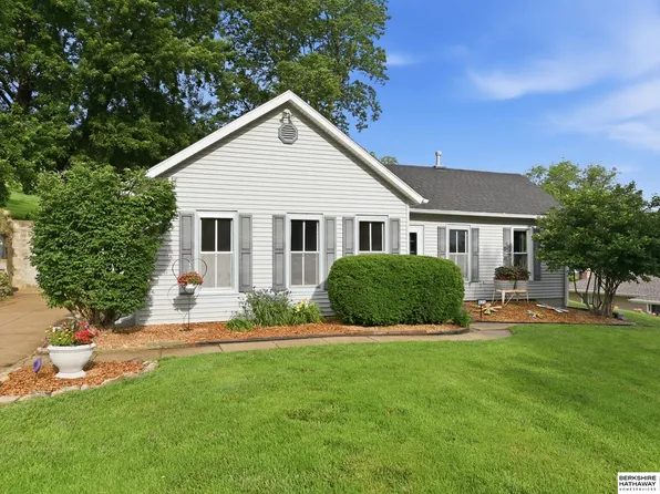 423 S 22nd St, Blair, NE 68008