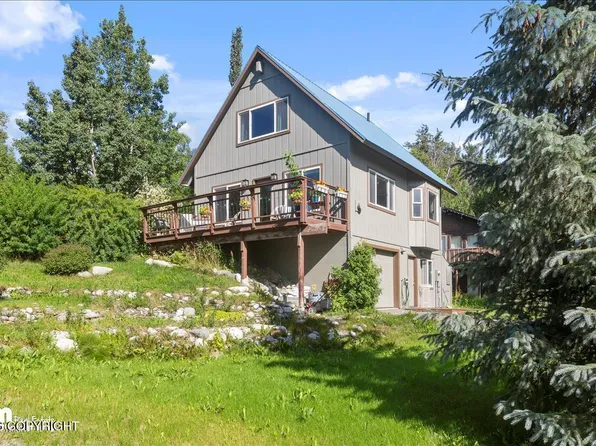 425 N Bailey St, Palmer, AK 99645