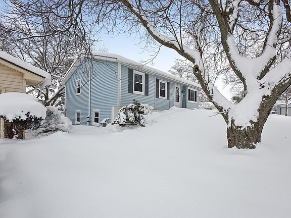3rd image of 1245 Drexel Ct NE