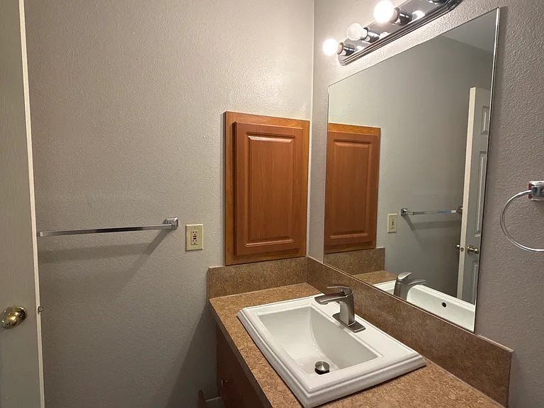 6410 8th Ave NE #203 — Photo 10