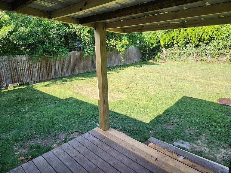 1109 S Date Ave — Photo 9