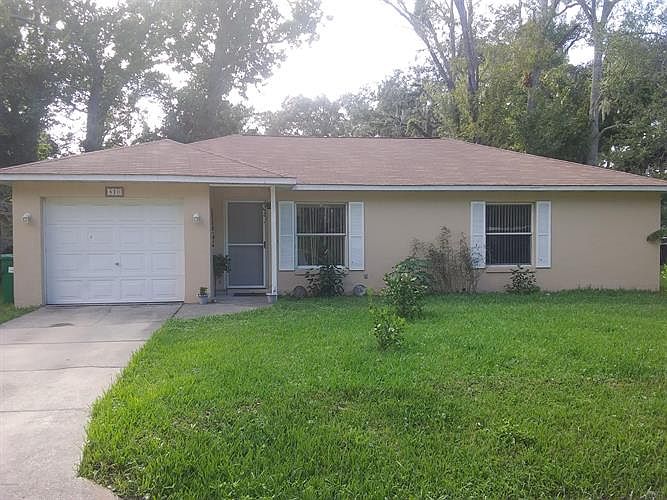 2nd image of 810 Magnolia Ave
