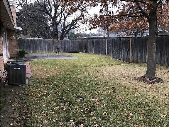 4th image of 3633 High Vista Dr