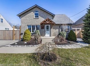 116 Kennedy Ave, Hamilton, ON L9B1C7