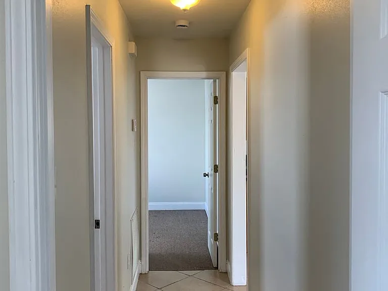 510 Chalmette Ave #12 — Photo 11