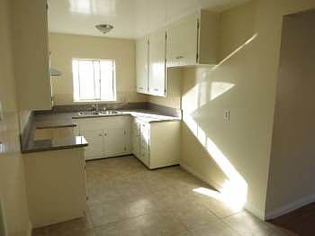 3rd image of 721 Edgewood St APT 19