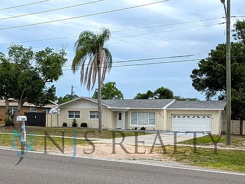 1342 Belleair Rd Photo 1