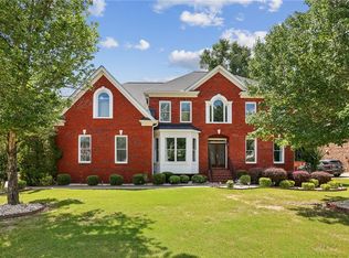 1712 Brittany Dawn Dr, Snellville, GA 30078