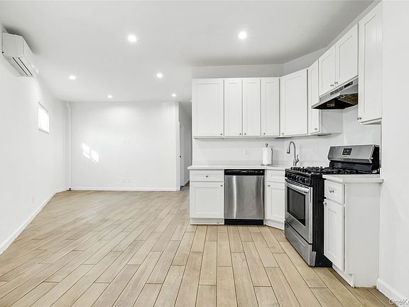 2nd image of 2255 48th Street