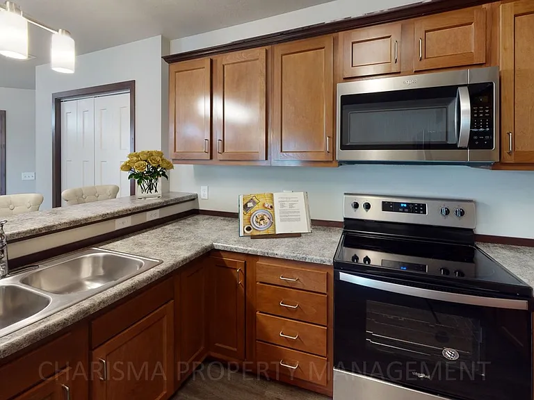 1410 Kayla Place Farm #4 — Photo 8