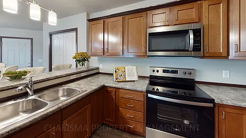 290 Vernon Dr #4 Photo 1