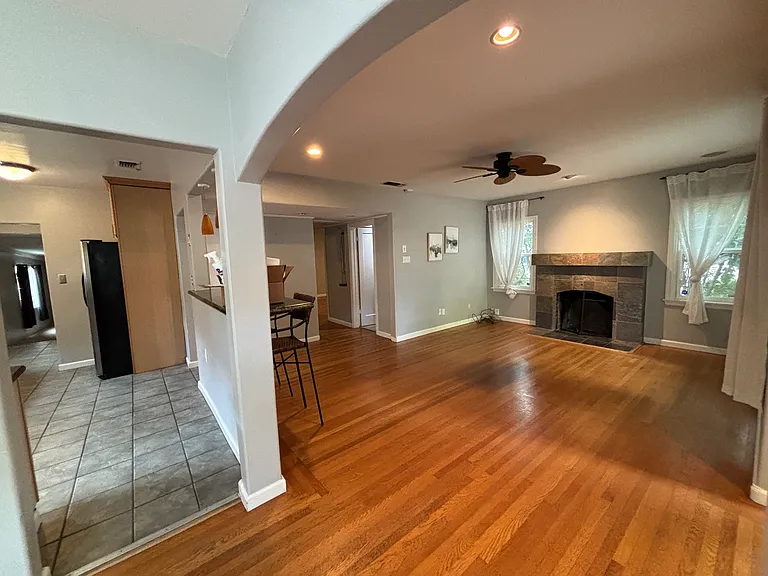 1114 Castro Way — Photo 13