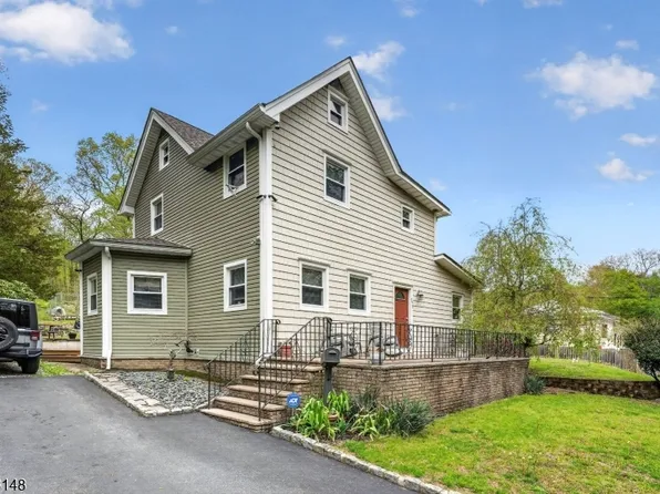 176 Doty Rd, Wanaque Boro, NJ 07420