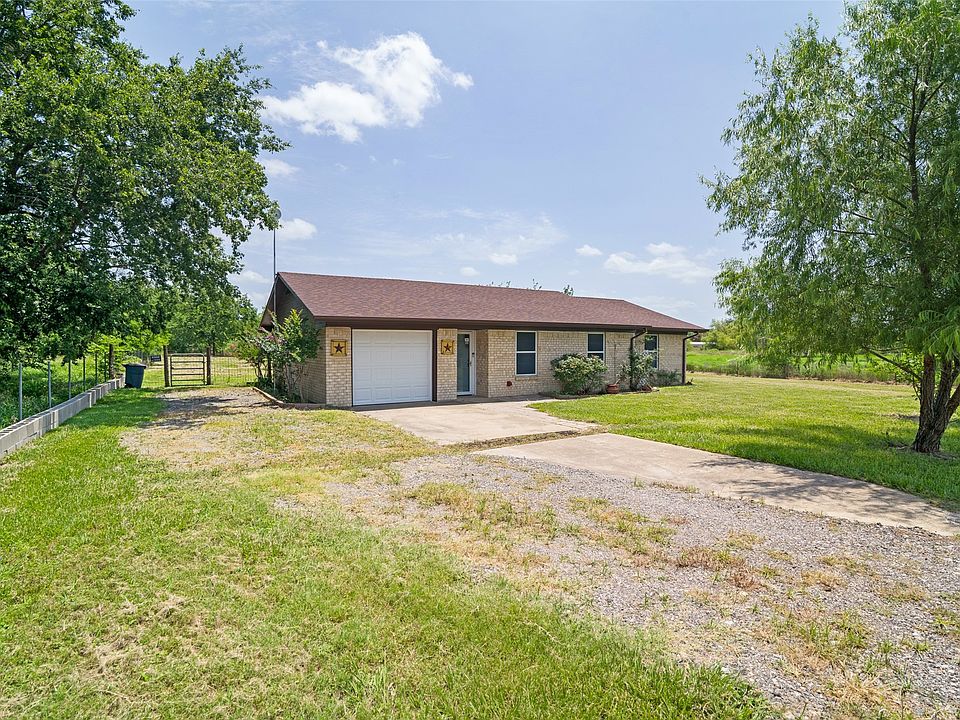 1st image of 6105 Country Corner Ln