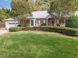 114 Turnberry Ln, Chapel Hill, NC 27514