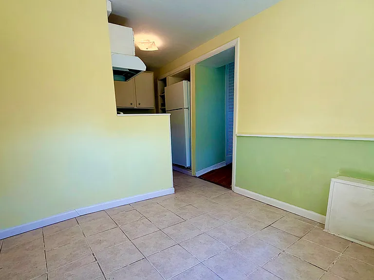 125 Ward St #A — Photo 5
