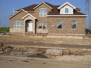 13057 Dunmoor Dr, Lemont, IL 60439