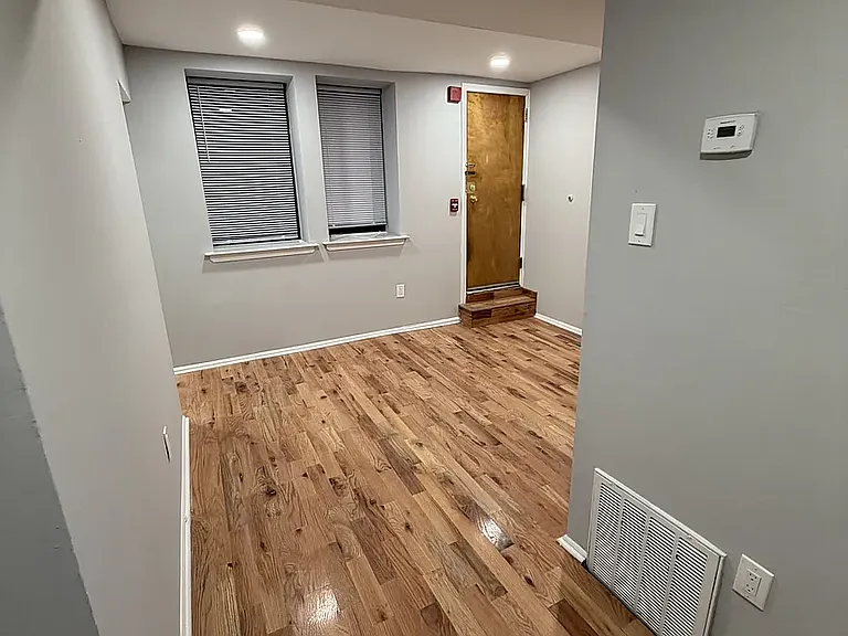 7057 Cresheim Rd #D42 — Photo 6
