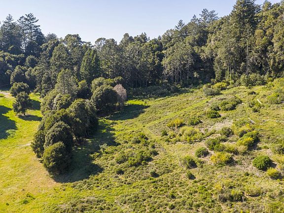 3rd image of 1073 Larsen Rd