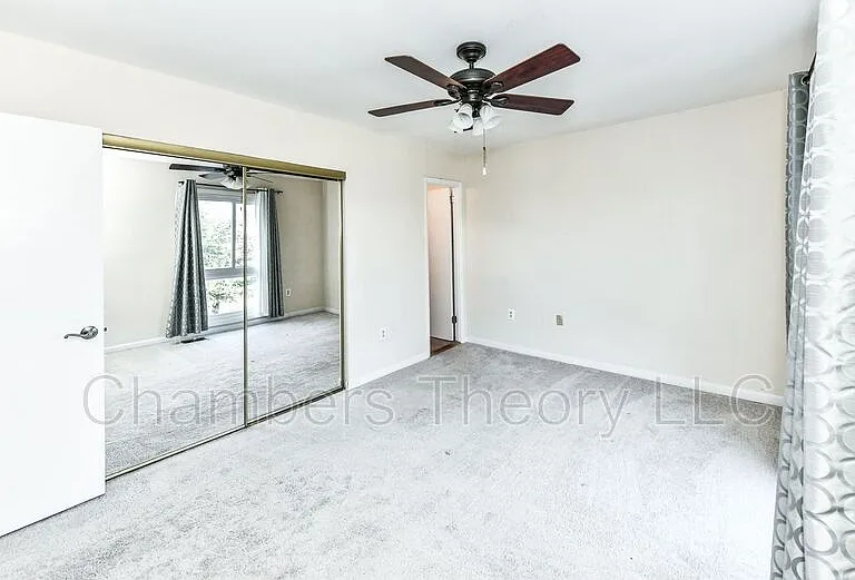 8088 Edinburgh Dr — Photo 15