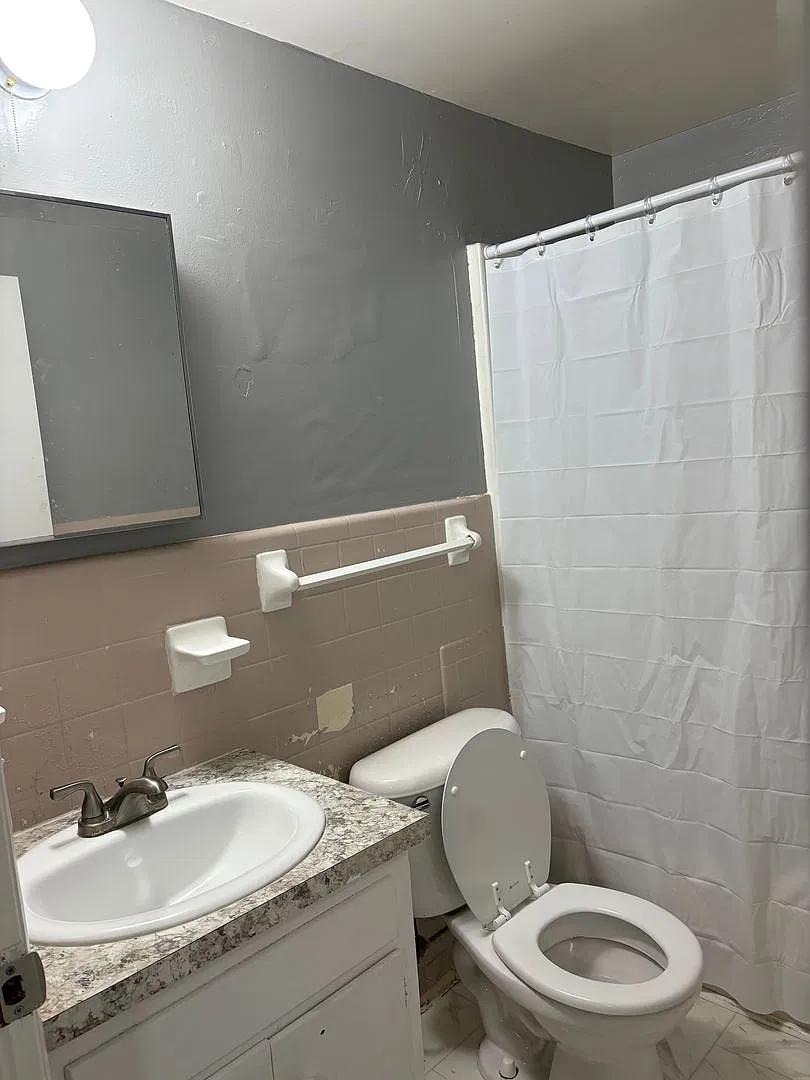 1bed/1bath Near I10 And Monroe — Photo 4