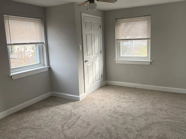 BR#3: two windows with large closet