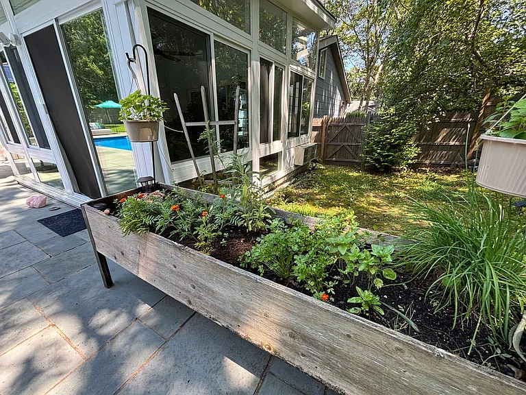 Columbine Ave S — Photo 24