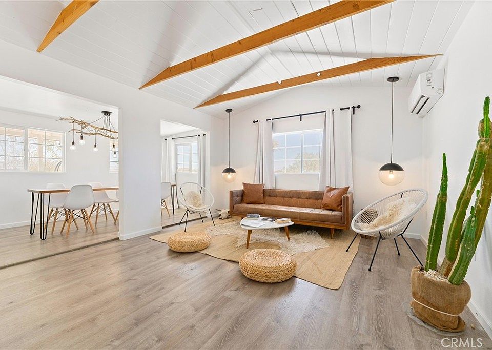 1st image of 290 Bluegrass Rd