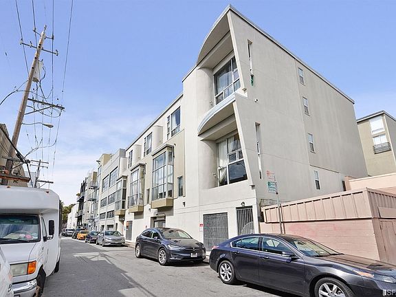 2nd image of 155 Harriet St Suite 15