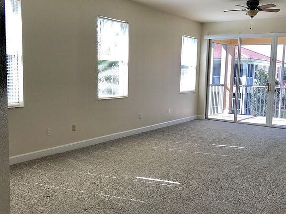 5th image of 240 W End Dr Unit 1121