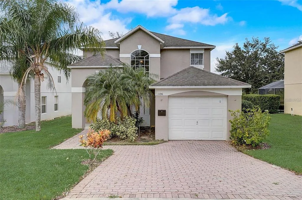 4 bed, 3.0 bath, 1644 sqft, $2,500 — Photo 1