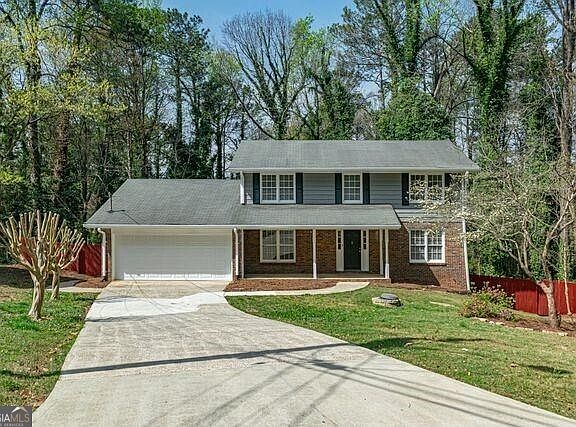 2nd image of 790 Anna Ct