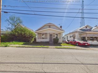 118 S Walnut St, Huntington, WV 25705