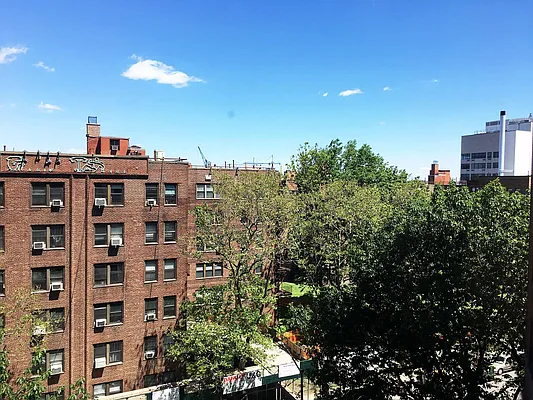 Sold by Keller Williams Realty Landmark | media 29