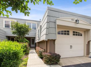 680 Versailles Cir UNIT F, Elk Grove Village, IL 60007