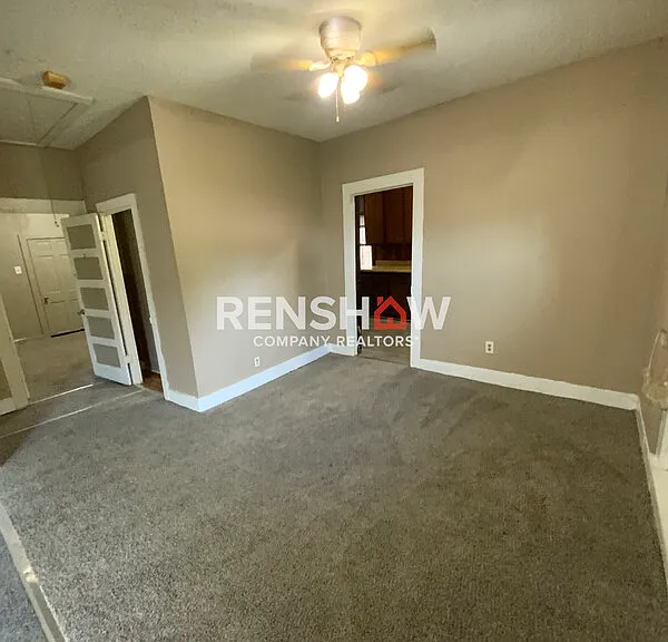 525 Baxter St — Photo 4