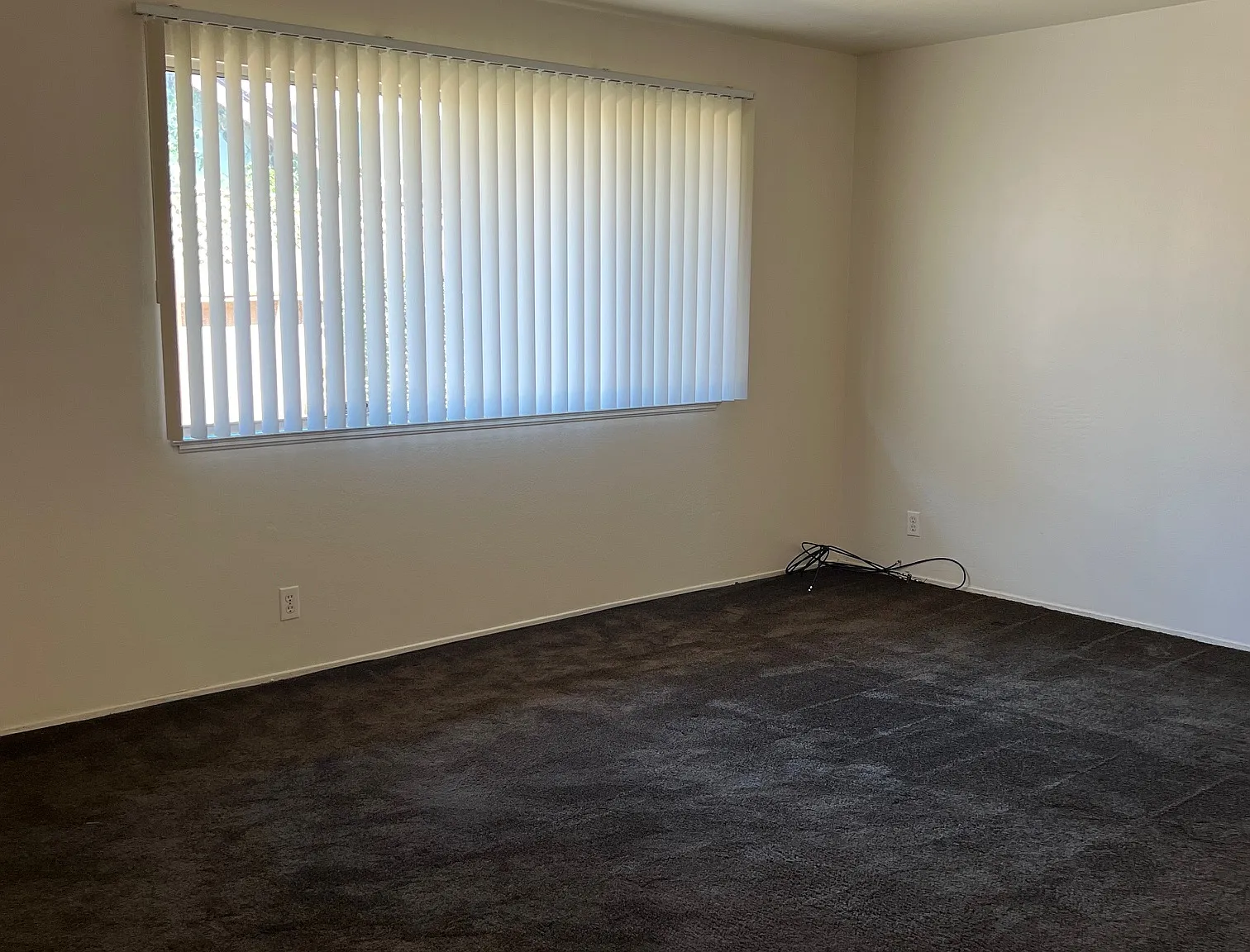 20261 Santa Maria Avenue — Photo 4