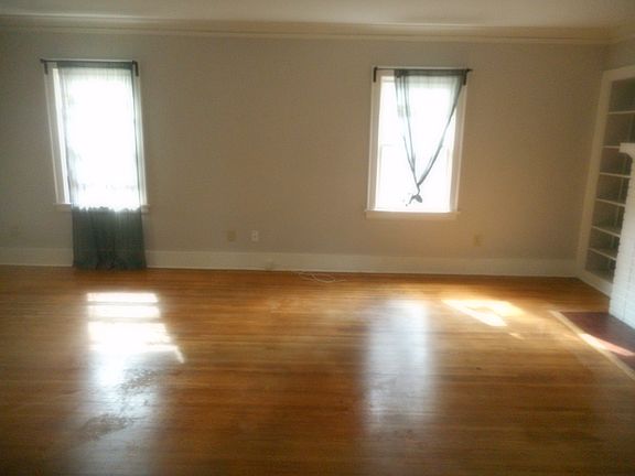 3rd image of 1191 Lincoln Ave #2
