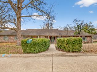 1315 Cherokee Hills Ct, Bartlesville, OK 74006