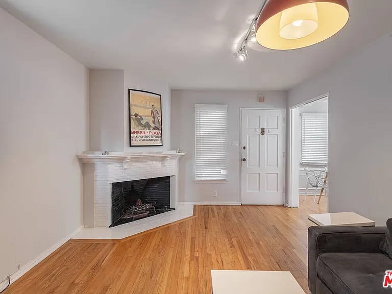 119 S Bundy Dr — Photo 1