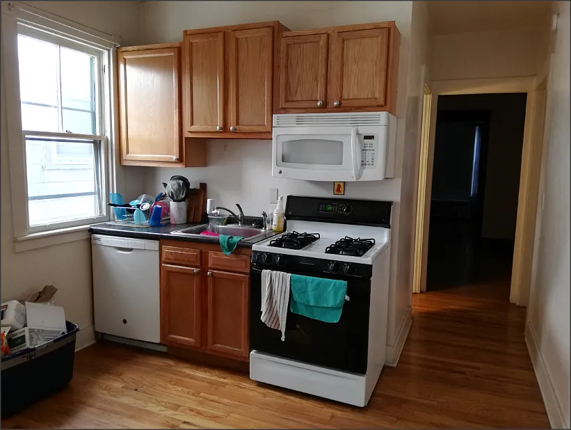 3 bed, 1000 sqft, $550 — Photo 2