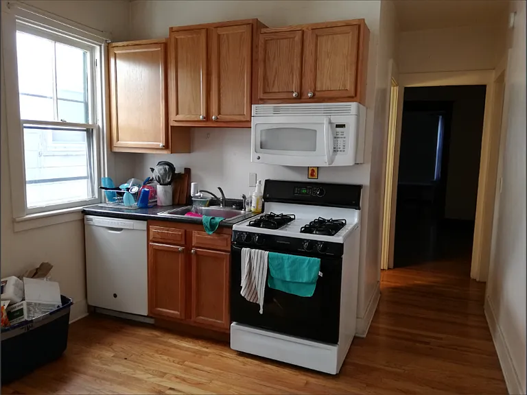 714 State St #1 & 2 — Photo 2