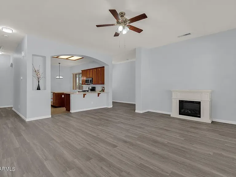 16784 W Nottingham Way — Photo 5
