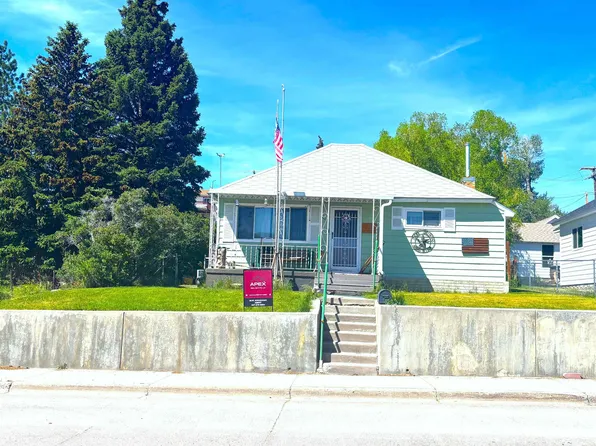 317 Pine Ave, Kemmerer, WY 83101