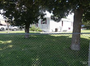 1421 Locust Ln, Clarkston, WA 99403