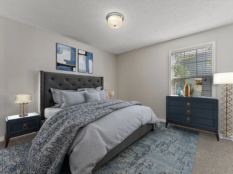 Linden (Renovated) - 2 Bed / 2 Bath - 1,100 Sq.Ft.