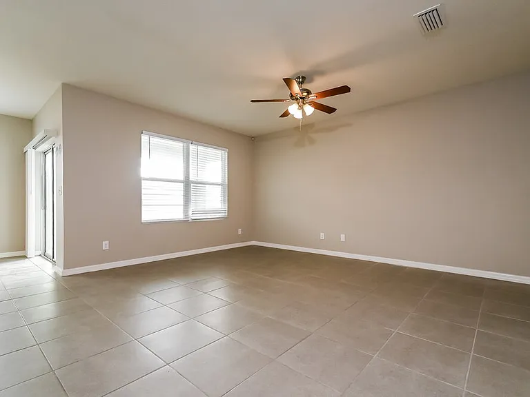 5015 Willow Preserve Way — Photo 3
