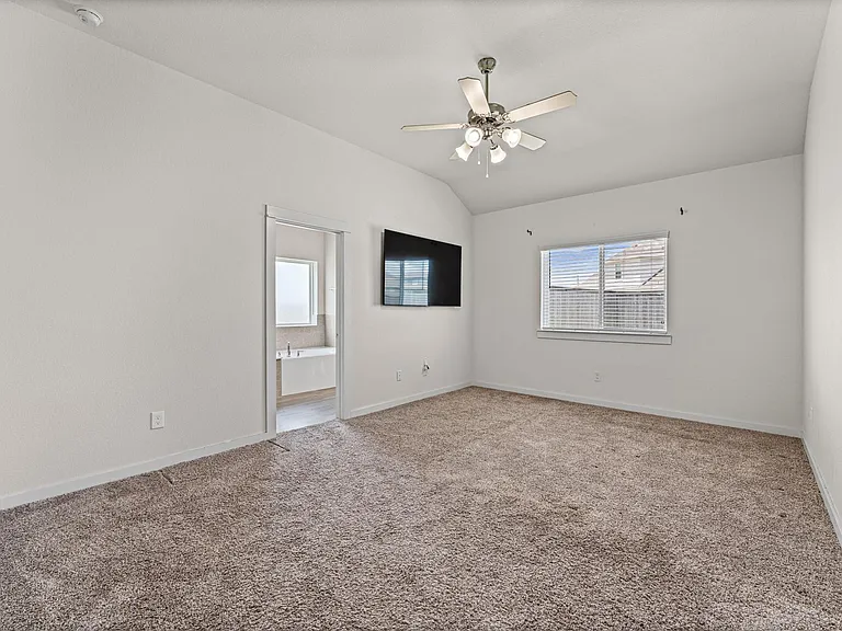 21409 Mary Myrtle St — Photo 25