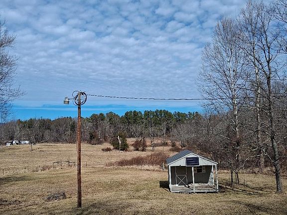 2nd image of 369 A Rock Mills Rd #A