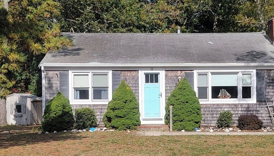 1st image of 10 Ellis Dr